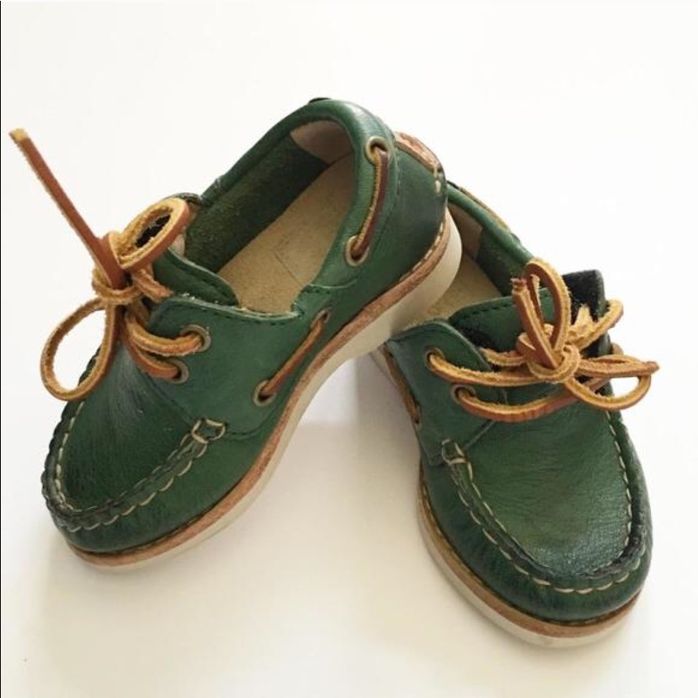 Authentic NWOT FRYE Boat Shoes